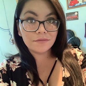 Meet your Posher, Alondra